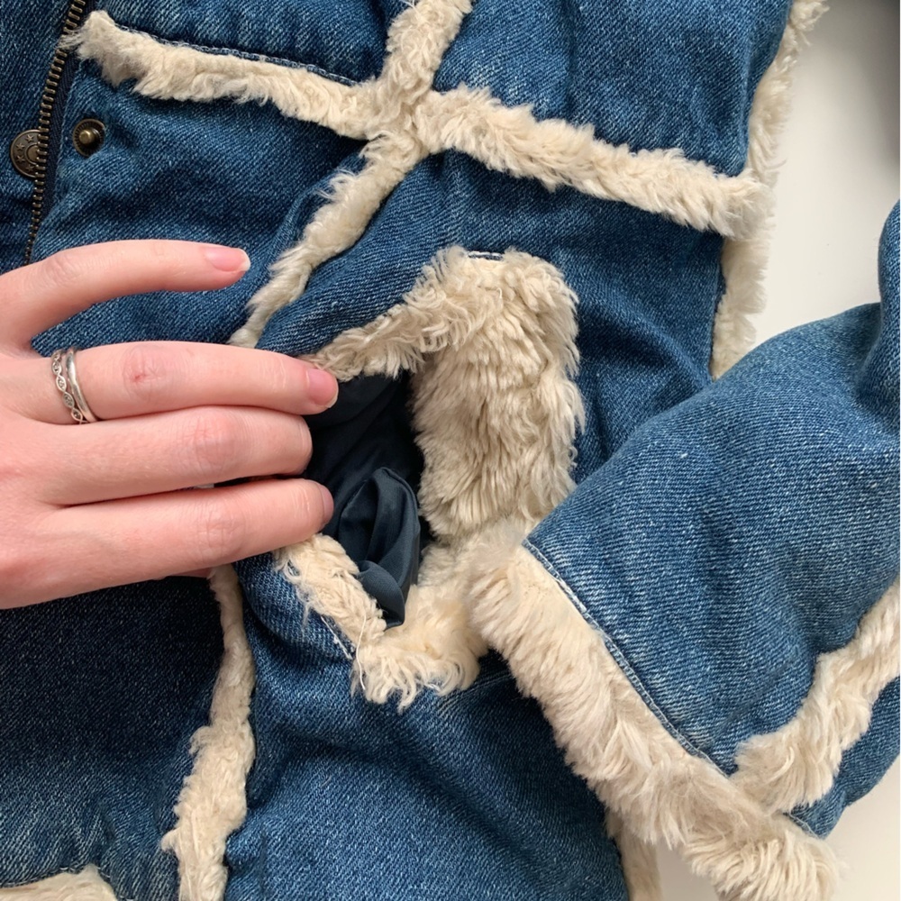 Big Chill Blue Denim vintage Jacket with Cream Faux Fur - Picture 3 of 13
